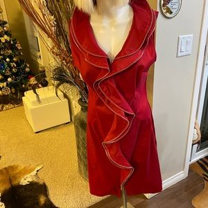 Very beautiful red dress sizeM.great for valentines party or dinner.
